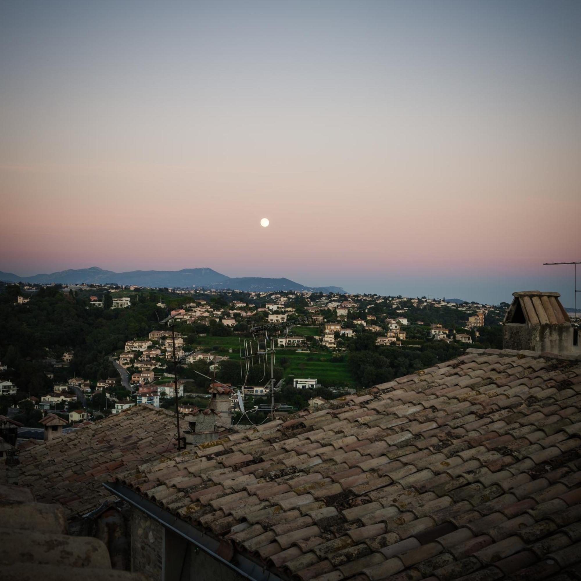 Bed and Breakfast Le Grimaldi Cagnes-sur-Mer Esterno foto
